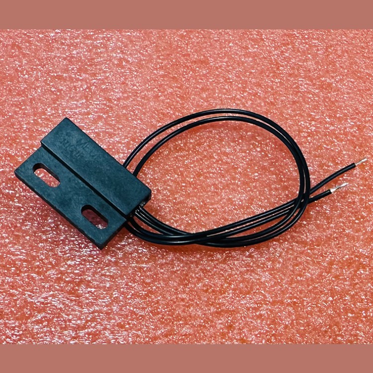 Датчик герконовый Meder MK21P-BV17133 КМ51396596 Kone