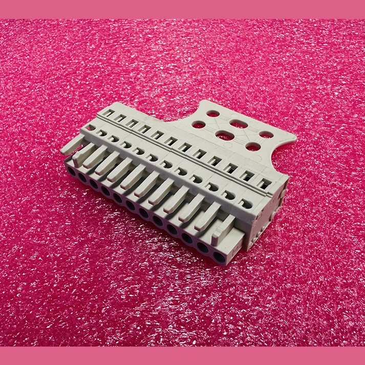 Разъем 12-и контактный, шаг 5мм 721-112/026-000/035-000 Wago ZAA648BQ12