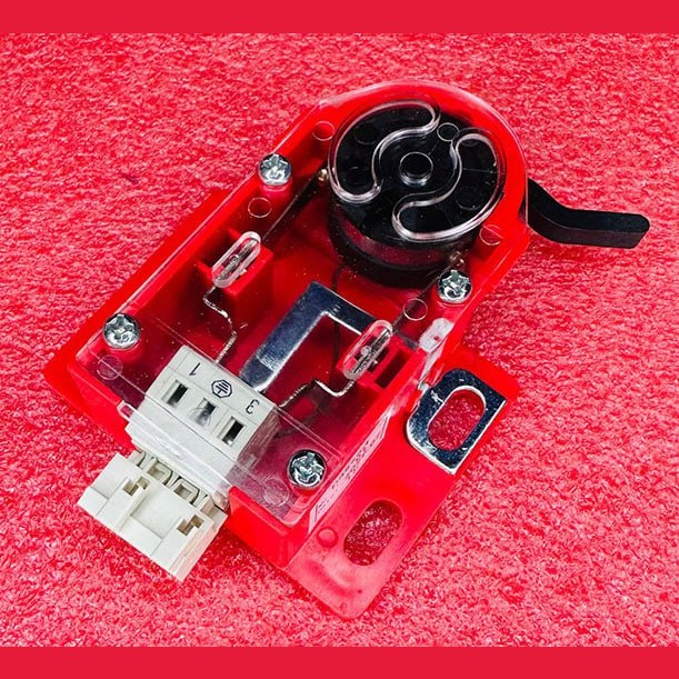 Выключатель правый TAA177AH2 XAA177BL4