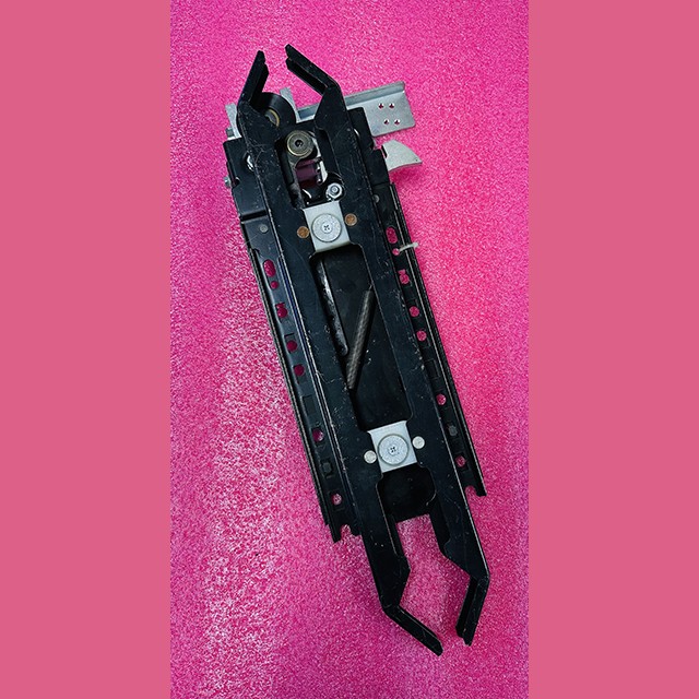 Отводка двери кабины смещение 0-108мм левая RCF-1 Hydrabelt 3201.12.0215V02 Selcom